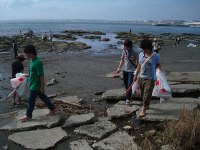 第35回海さくらゴミ拾い