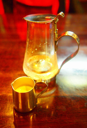 お食事処 老舗 鶴屋