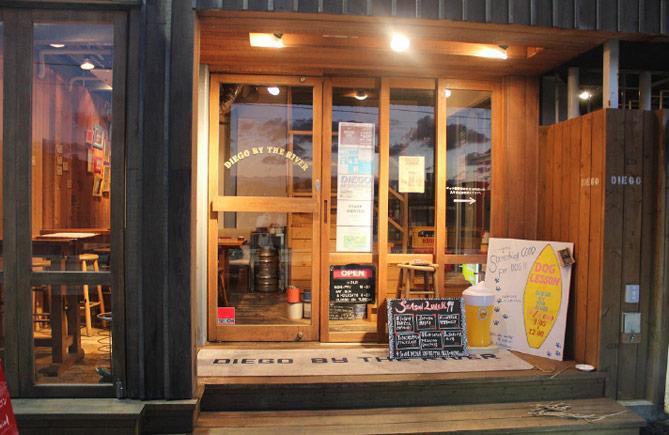 DIEGO BY THE RIVER （ディエゴ・バイ・ザ・リバー）