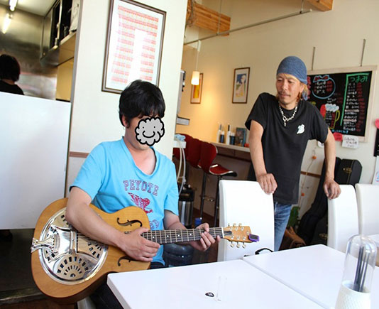 劇辛つけ麺　赤とんび