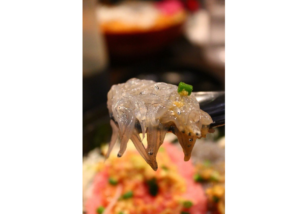 しらす問屋 とびっちょ　弁財天仲見世通り店