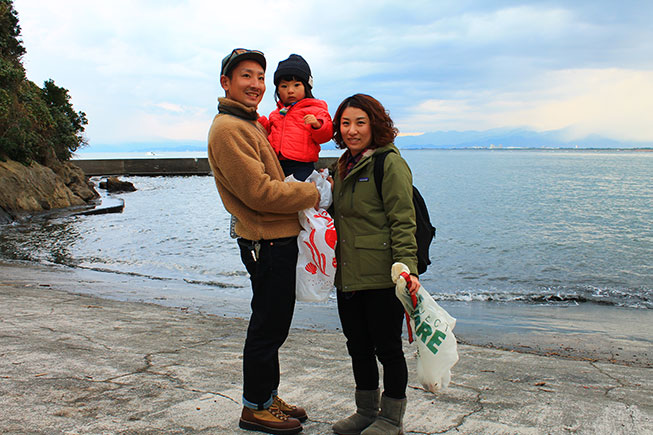 ファッションスナップ／第99回海さくらゴミ拾い