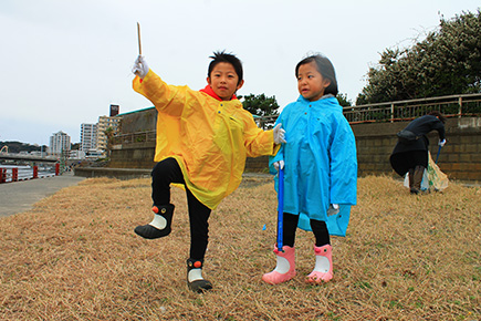 ファッションスナップ／第133回海さくらゴミ拾い